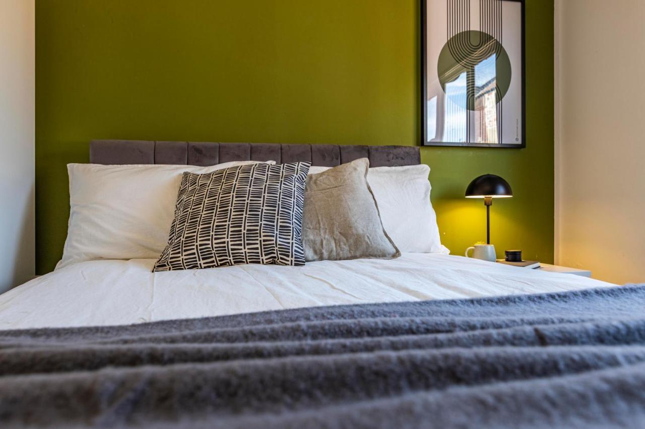 Itsimplestay Suites